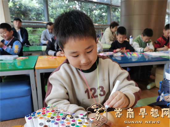 20240505句容市图书馆开展“欢乐玩转蛋 趣味迎立夏”主题活动442.png