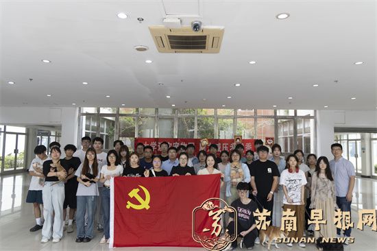 江苏农林职业技术学院开展&ldquo;大学迷你宠物园，助力解压考试季&rdquo;的特色心理解压活动