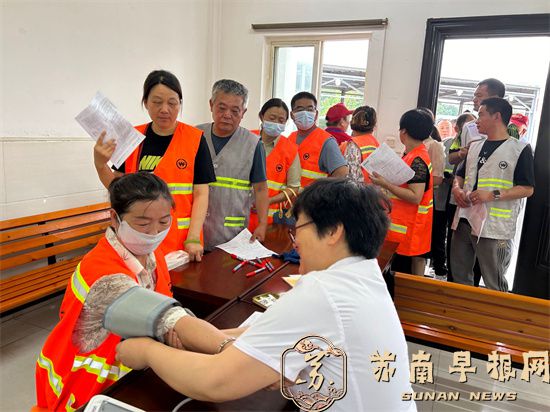 句容城管：热&ldquo;血&rdquo;一夏 &ldquo;献&rdquo;在行动