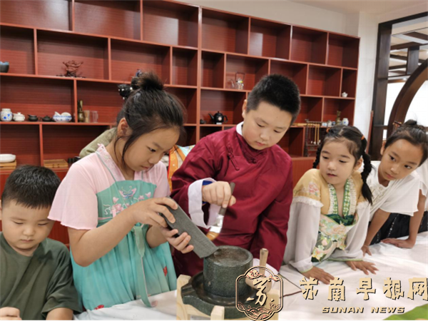 4eedb66cf386193d5d6e96d034c23757.png 20240802点茶润心 风雅宋韵——“宋代点茶”暑期非遗文化体验活动472.png