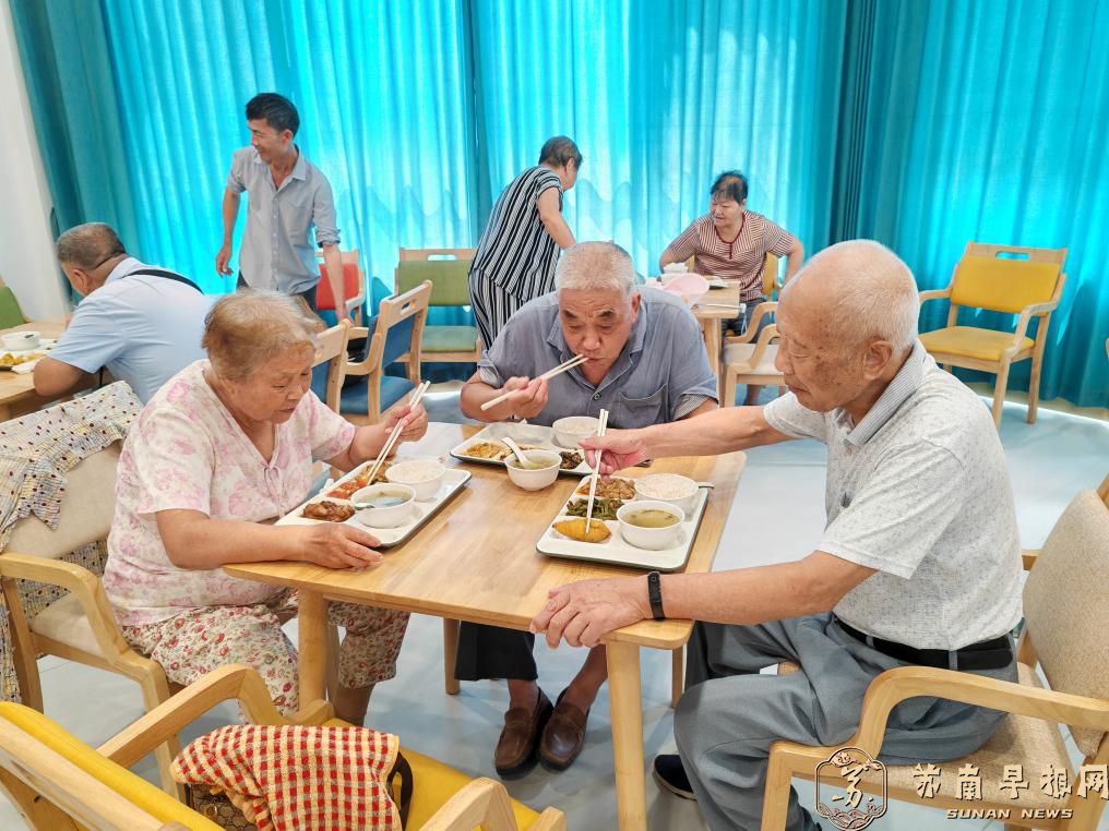 江苏泰州：一张&ldquo;孝心卡&rdquo;串起32项养老服务