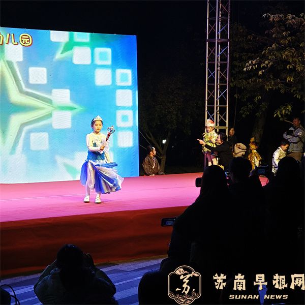 208dcbcd71f5afaef3ad4ce39223b183.jpg cece7afe50c75adefae6c436f294af9.jpg