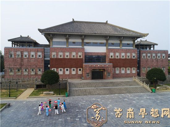 93396d27fa9f8567fb24343800f9f439.jpg 安徽楚文化博物馆(寿县博物馆)于2024年成功获评国家一级博物馆,也成为安徽省第一家县级的国家一级馆。.jpg