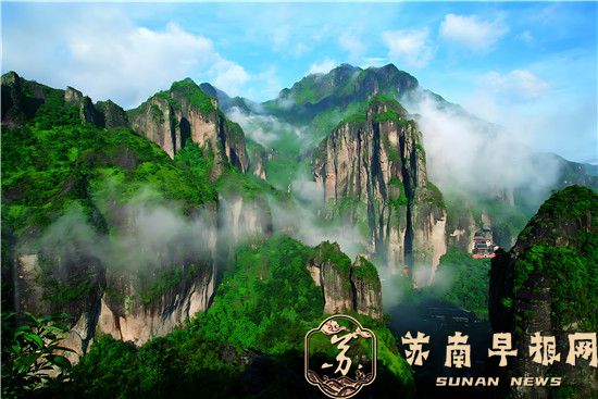 b6e08e0d0449cbc2e4ab867c086b771b.jpg 温州乐清车站距离雁荡山风景区旅游集散中心约4公里,距景区住宿餐饮等旅游服务集中地响岭头村约6公里。.jpg