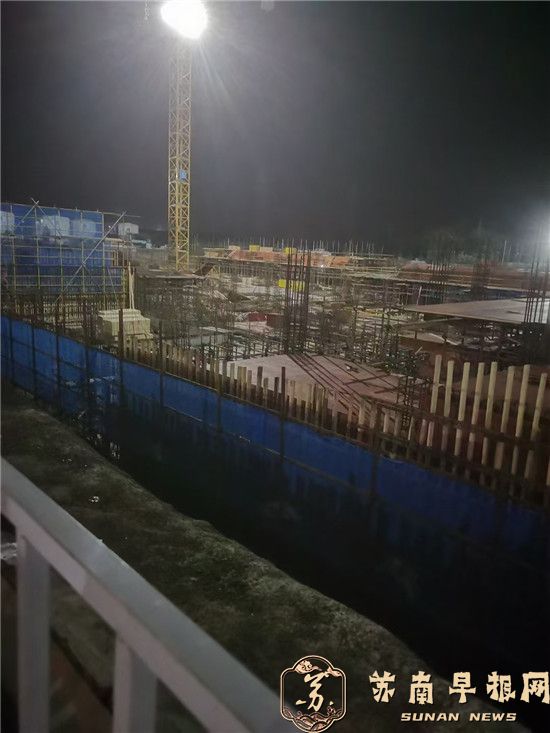 c91784ecc9648d029b4e3e8b5caad734.jpg 11。施工现场图259d0deca1b7ff437c04755477d8b61.jpg