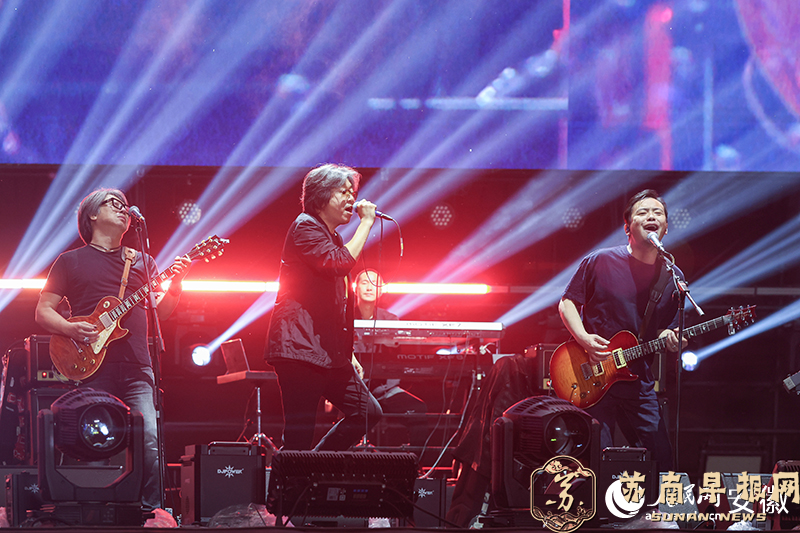 芜湖神山音乐节：大江潮起 &ldquo;音&rdquo;为有你