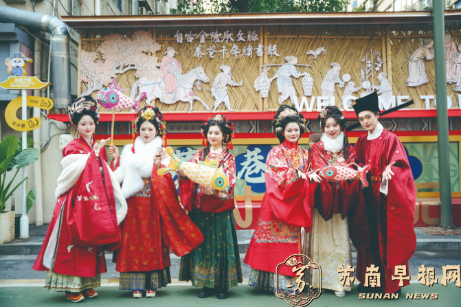 古风NPC、非遗市集、川剧变脸&hellip;&hellip;南京蓁巷把年味玩出新花样