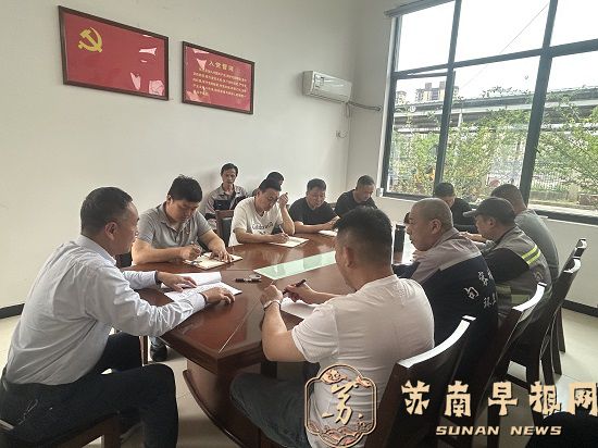 城管局环卫处开展驾驶员作业车辆安全培训