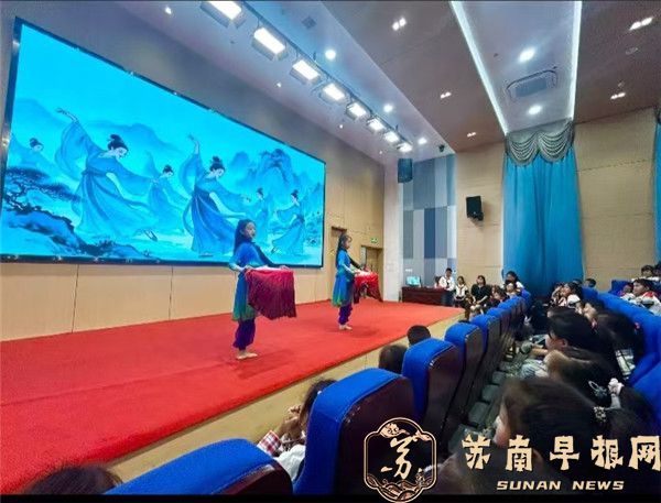 宜兴市洋溪小学：童心绽放闪光芒 五育并举庆六一 