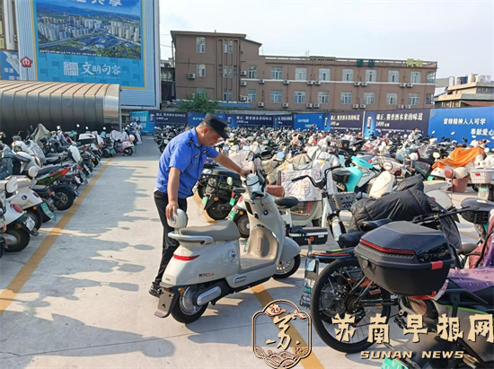 句容城管：聚焦非机动车管理  助力&ldquo;三边&rdquo;环境整治