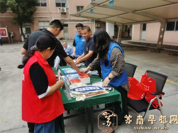 ce5392d8129db41fe4575dd6d8e54e1c.jpg