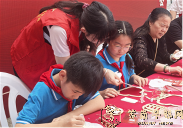 河滨路小学庆中秋迎国庆活动报道(1)458.png