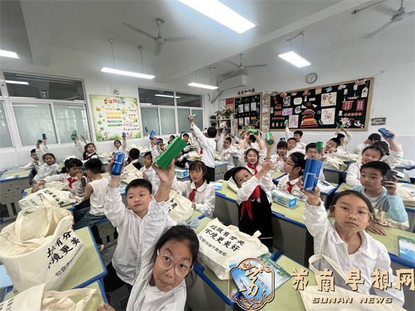 句容城管：课堂学分类 童心护家园 &mdash;&mdash;垃圾分类科普走进句容实验小学