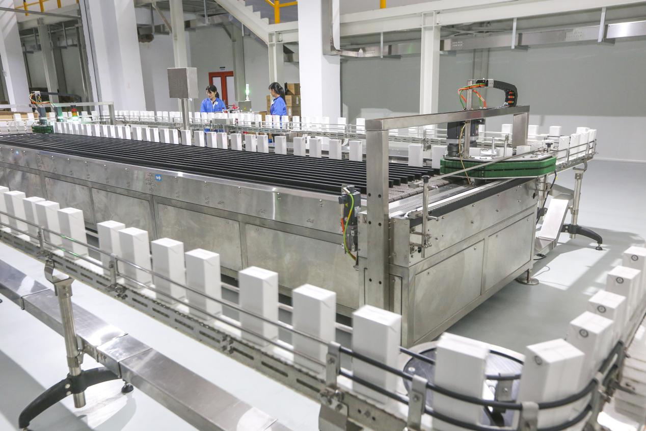 库迪咖啡生产线。王文生摄