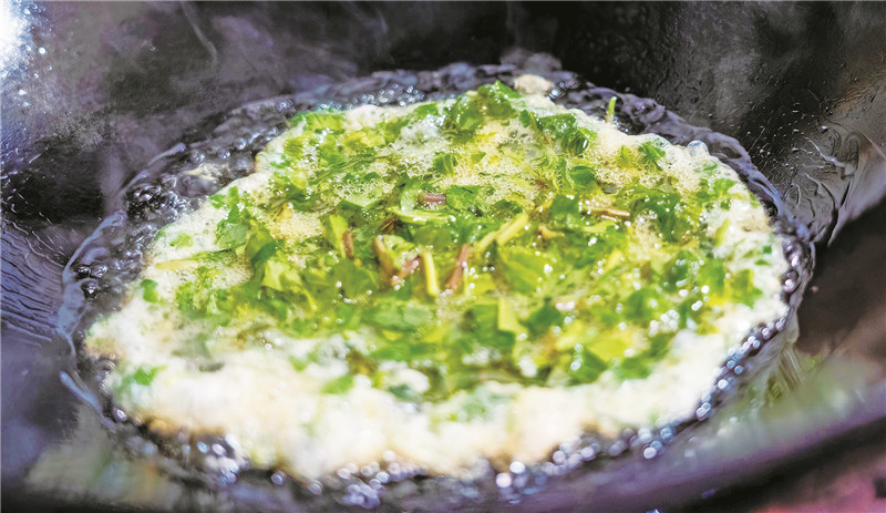 枸杞头炒蛋。唐焱摄